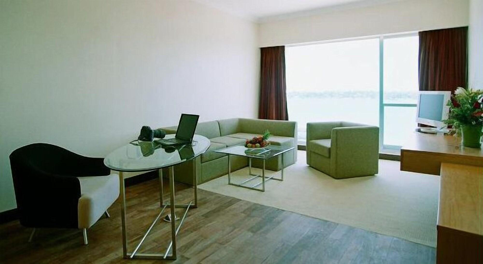 דונג הוי Sai Gon Quang Binh Hotel מראה חיצוני תמונה