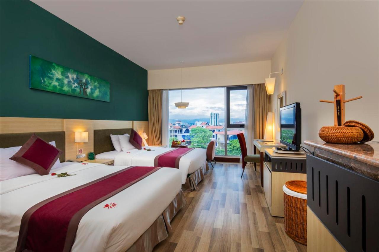 דונג הוי Sai Gon Quang Binh Hotel מראה חיצוני תמונה
