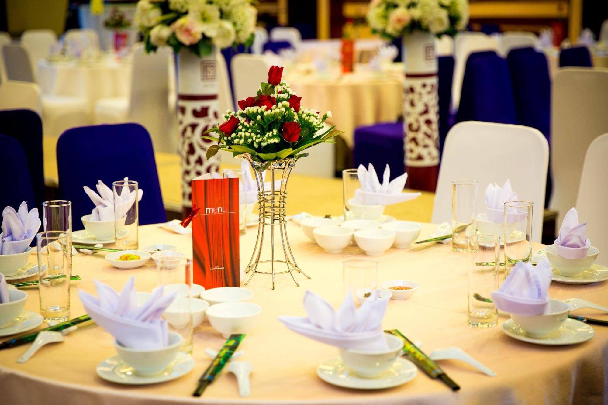 דונג הוי Sai Gon Quang Binh Hotel מראה חיצוני תמונה