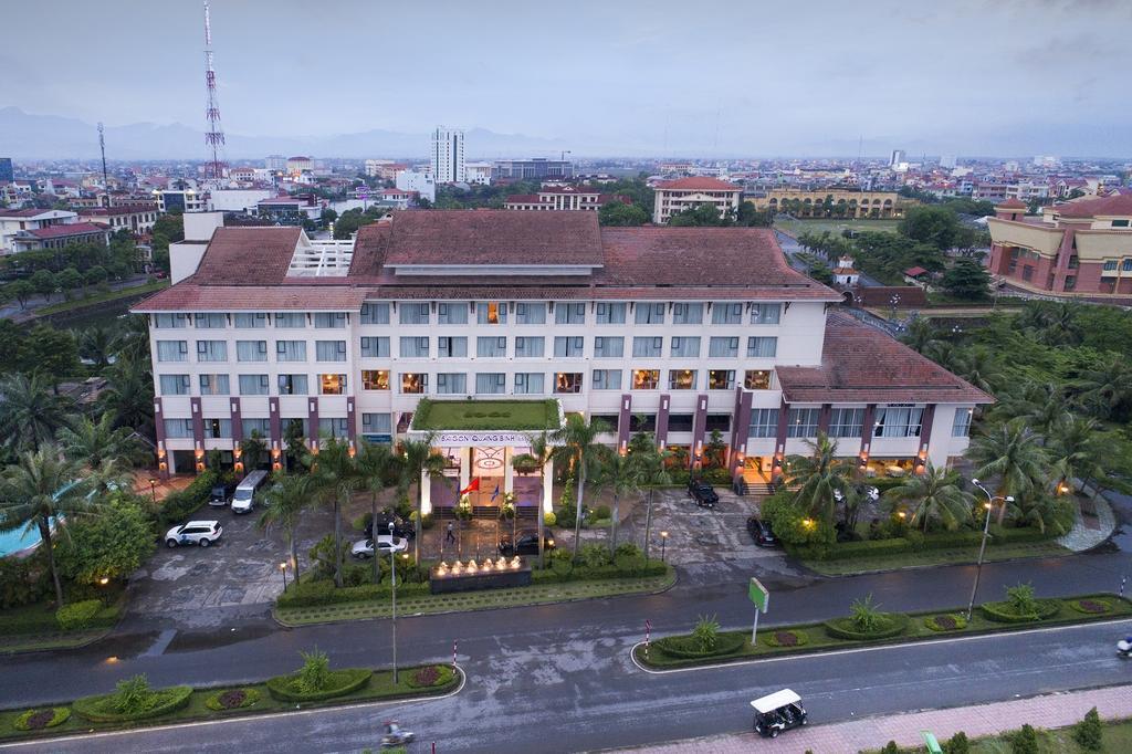 דונג הוי Sai Gon Quang Binh Hotel מראה חיצוני תמונה