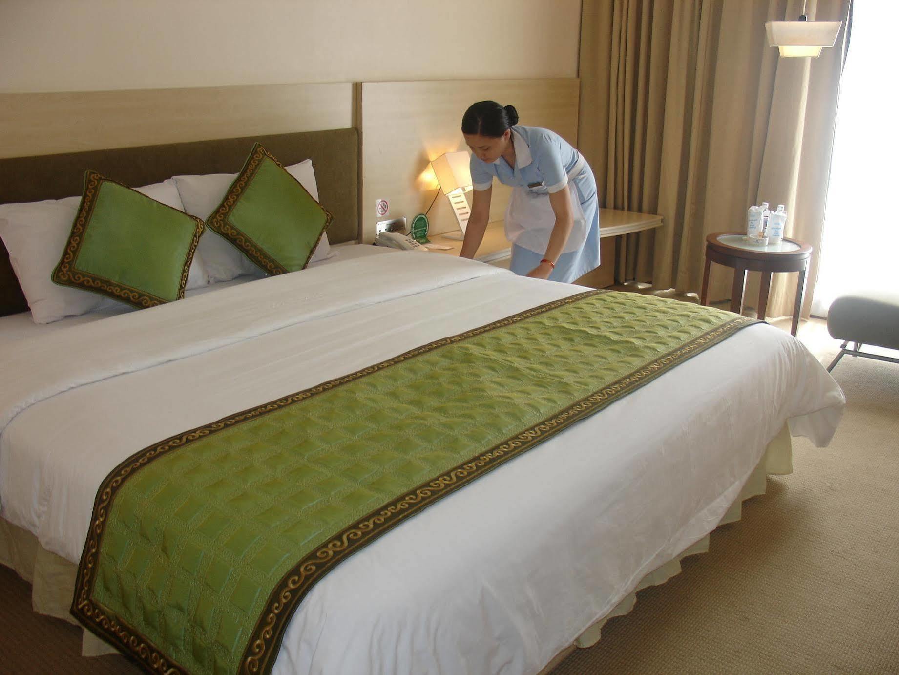 דונג הוי Sai Gon Quang Binh Hotel מראה חיצוני תמונה