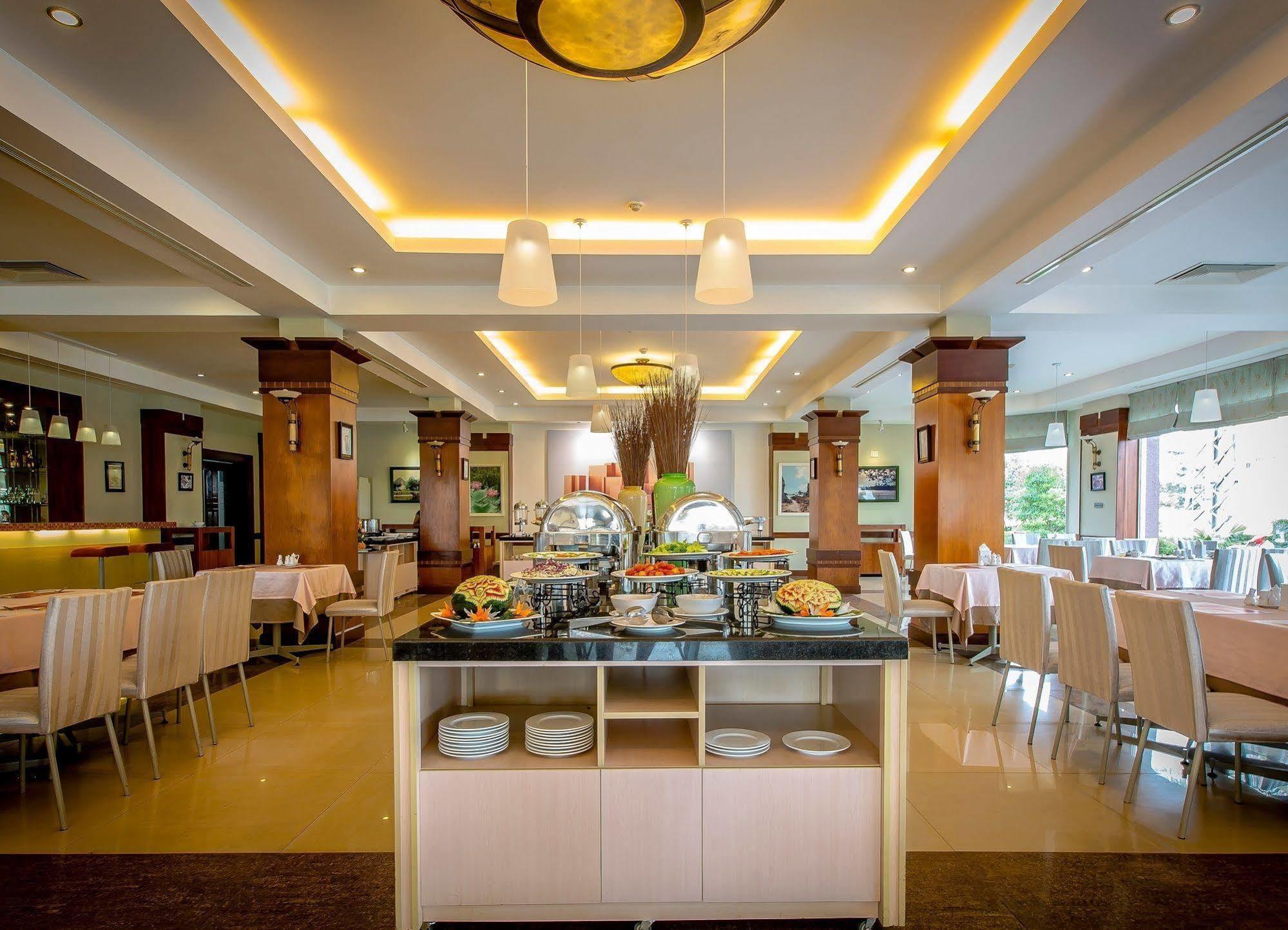 דונג הוי Sai Gon Quang Binh Hotel מראה חיצוני תמונה